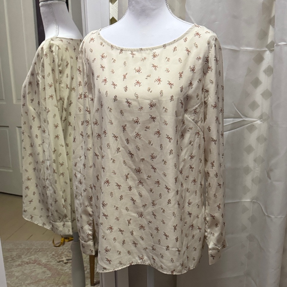 Black Note Floral Blouse